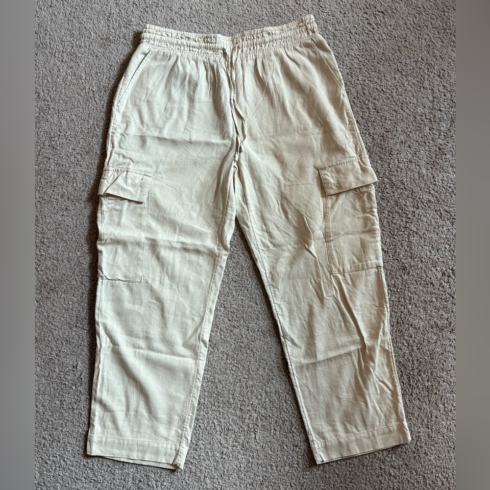 Women’s Cream Cargo Pants